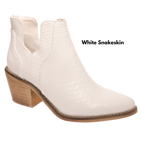 Snakeskin White Vegan Leather Ankle Booties Size 6.5 - Picture 5 of 5